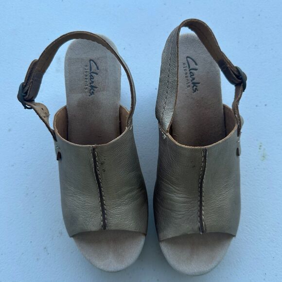 Clarks Women's Flex Stitch Metallic Leather Cork Wedge Slingback Strap Sandal 7 - Picture 1 of 5